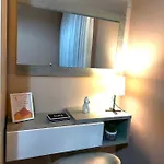 Cozy Retreat In The Heart Of Bllok * Tirana