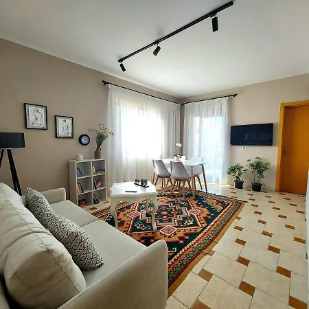 Cozy Retreat In The Heart Of Bllok