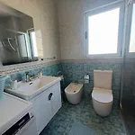 Cozy Retreat In The Heart Of Bllok شقة تيرانا