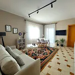 Cozy Retreat In The Heart Of Bllok
