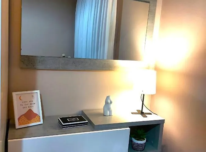 Cozy Retreat In The Heart Of Bllok * Tirana